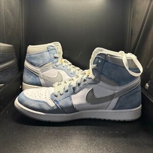 Jordan 1 Retro High "Hyper Royal Smoke Grey" Size 13, Great condition